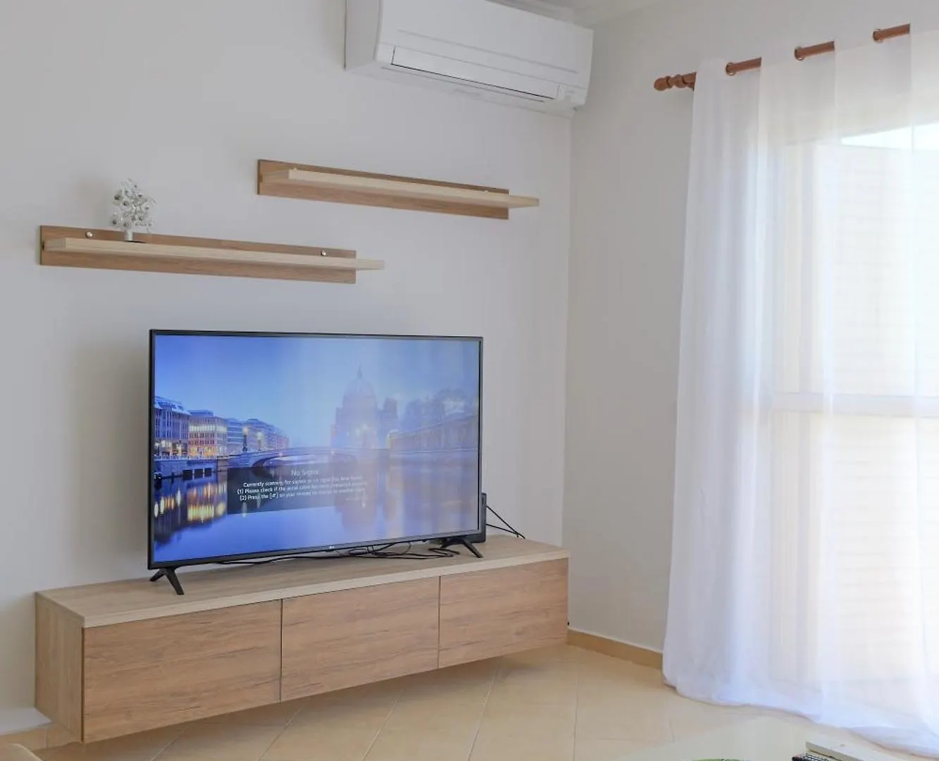 Unico Luxury Apartments Sarandë 0*,  Albania