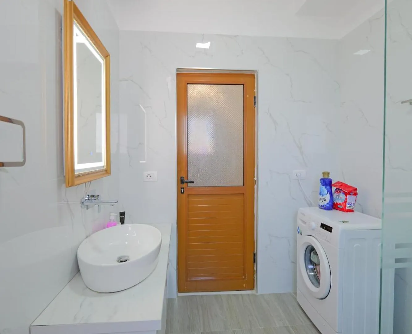 Unico Luxury Apartments Sarandë 0*,  Albania