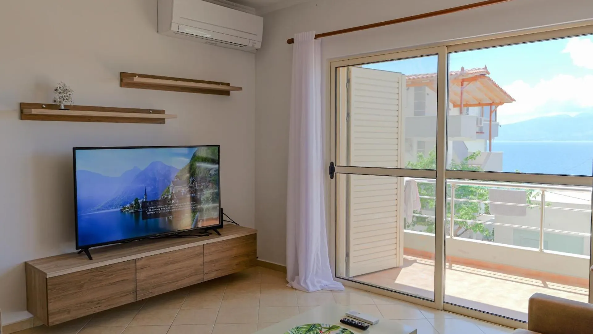 Unico Luxury Apartments Sarandë 0*,  Albania