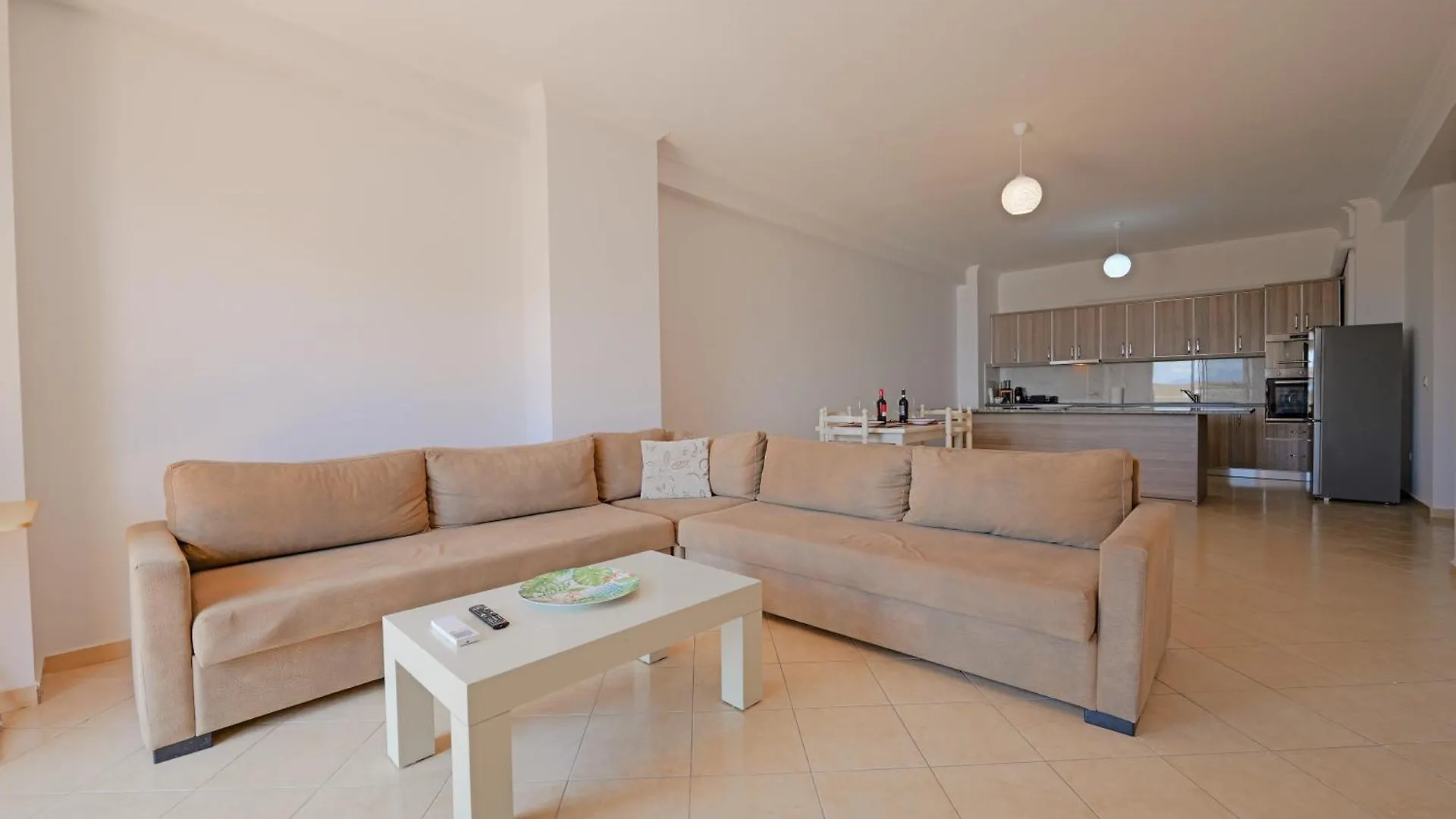 Unico Luxury Apartments Sarandë 0*,