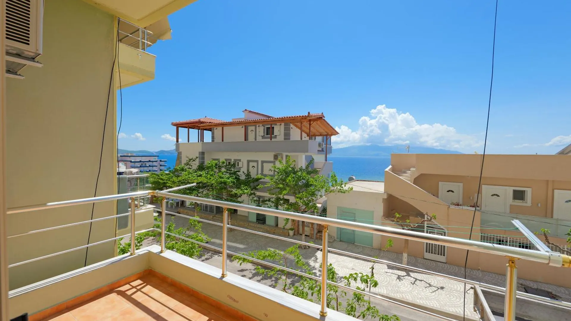 Unico Luxury Apartments Sarande