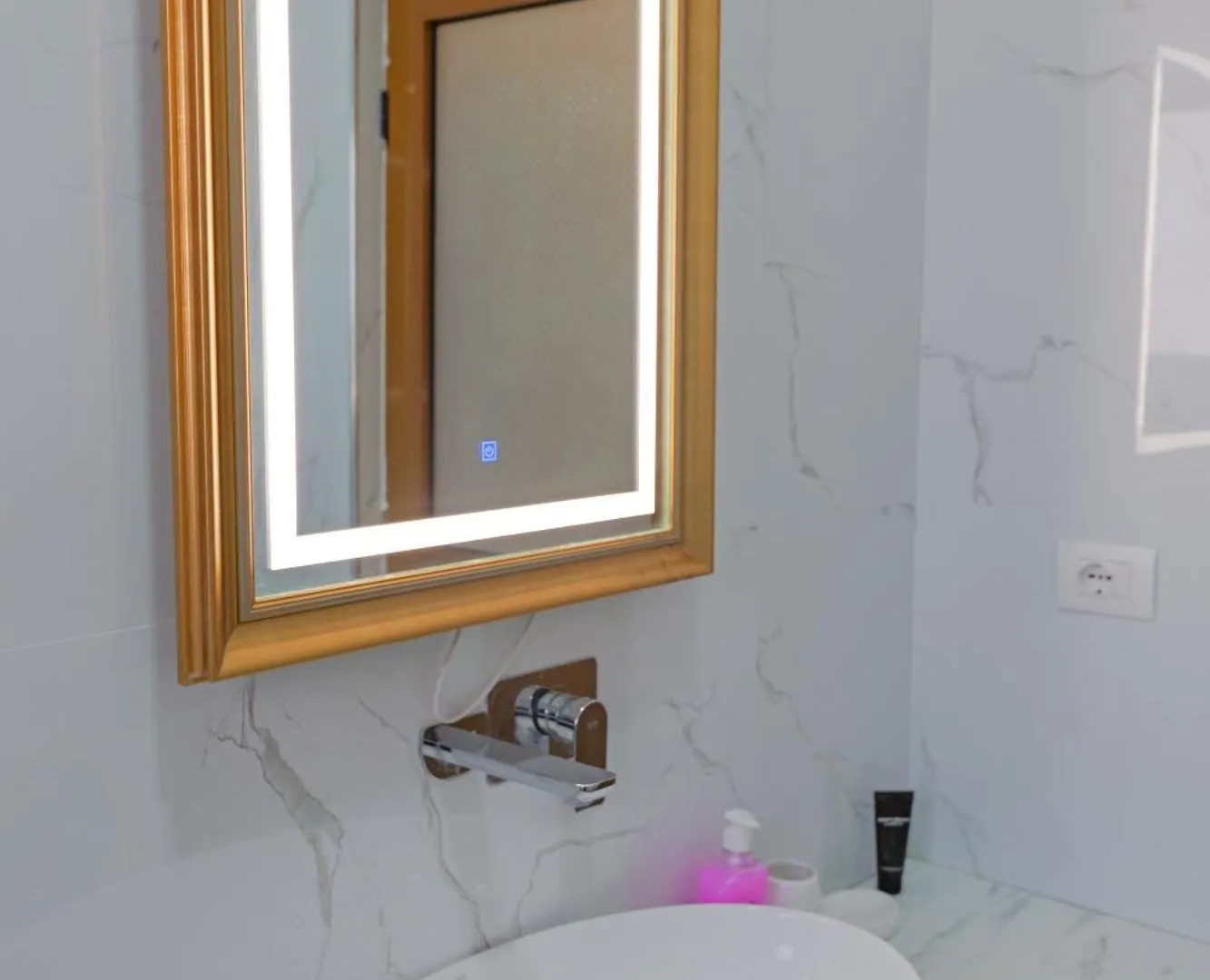 Unico Luxury Apartments Sarande