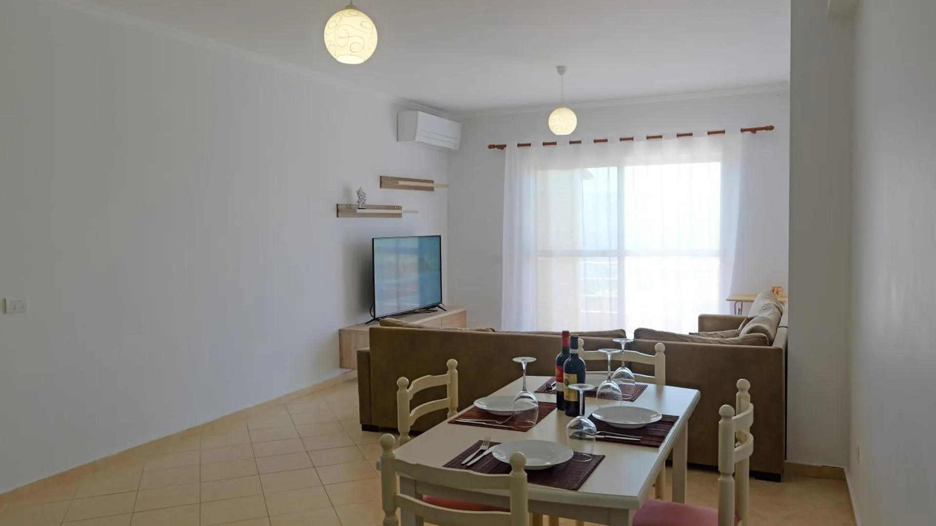 Unico Luxury Apartments Sarande 0*,  Albania